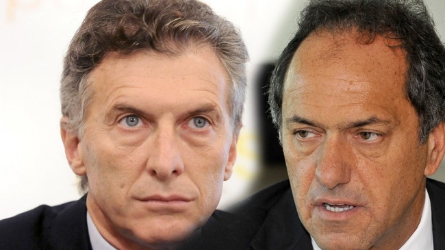Argentina al ballottaggio, scontro decisivo tra Scioli e Macri