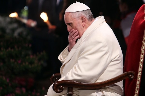 Vaticano, la verità non può nuocere al Papa