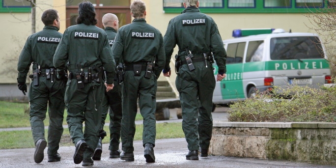 Germania: trovati in appartamento 7 cadaveri di neonati