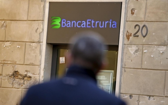 Pensionato suicida, perquisizione alla Banca Etruria