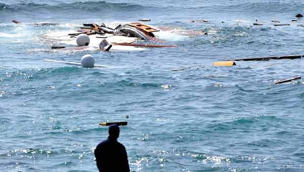 Naufragio nel mare Egeo: 44 migranti morti, 20 sono bambini