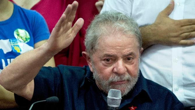 Brasile: per evitare carcere Lula vuole asilo in Italia