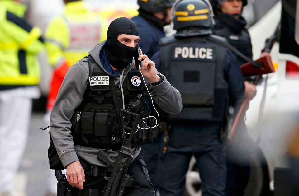 Francia, progettavano attentato: quattro arresti a Parigi