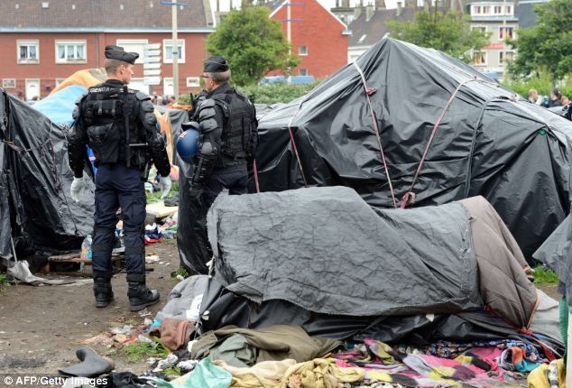 La giungla di Calais, l’inferno dei dannati