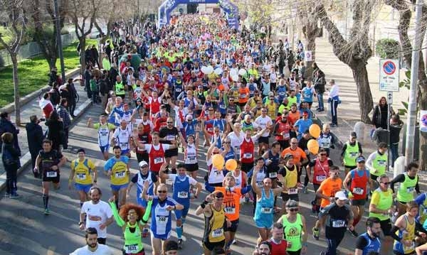 Maratona. Cargraphik Half Marathon, con oltre 2100 iscritti record sui 21.097km in Puglia