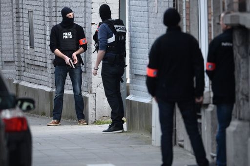Operazione antiterrorismo. Sparatoria a Bruxelles