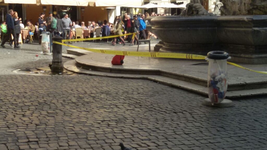 Roma Evacuata Piazza del Pantheon. Rinvenuto zainetto abbandonato, ma è un falso allarme