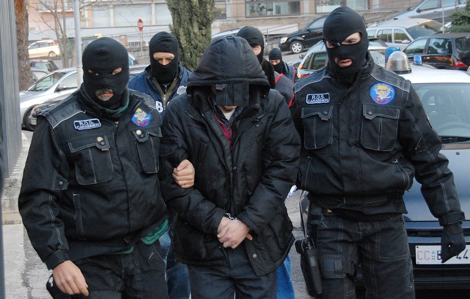 Catania. Sgominata cosca, 28 arresti