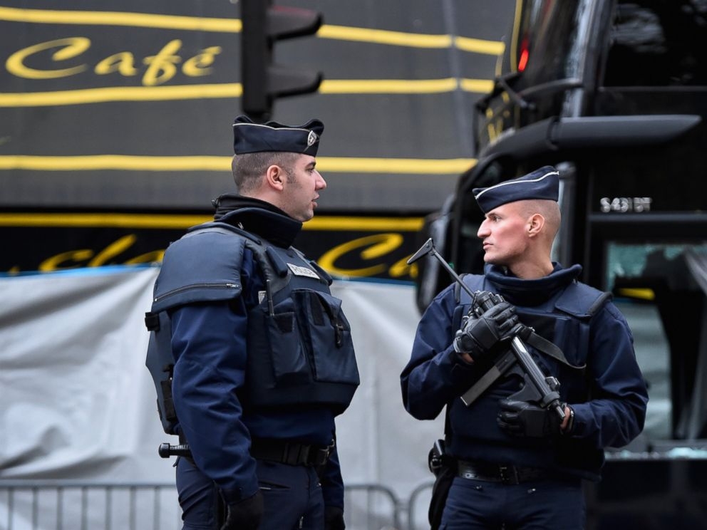 Francia: stato d’emergenza prolungato per Euro 2016