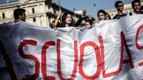 Scuola. Il 23 maggio sciopero generale: il governo non vuole ascoltare