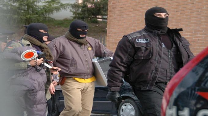 Milano, arrestati 6 estremisti islamici