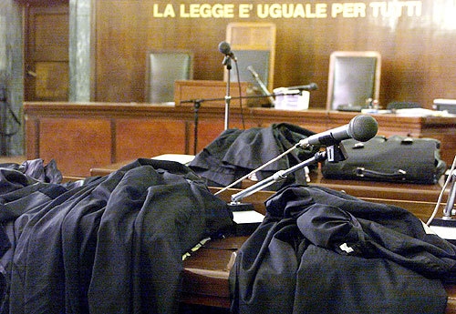 Mafia: ‘Apocalisse’ Palermo, 62 condanne, 550 anni di carcere