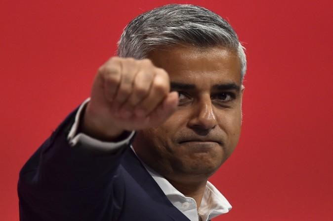 Gran Bretagna. Khan è il nuovo sindaco. Londra volta pagina