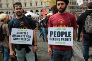 A Roma contro il TTIP e i padroni del Mondo. VIDEO FOTO