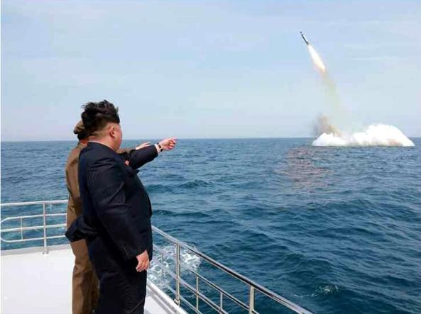 Torna la minaccia nordcoreana con il test di missili a medio raggio