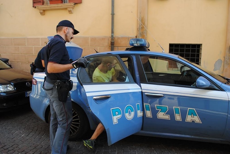 Arrestati a Rimini con 2,5 chili di cocaina
