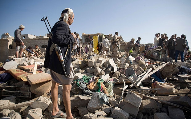 Yemen: autobomba vicino aeroporto Aden, 10 morti