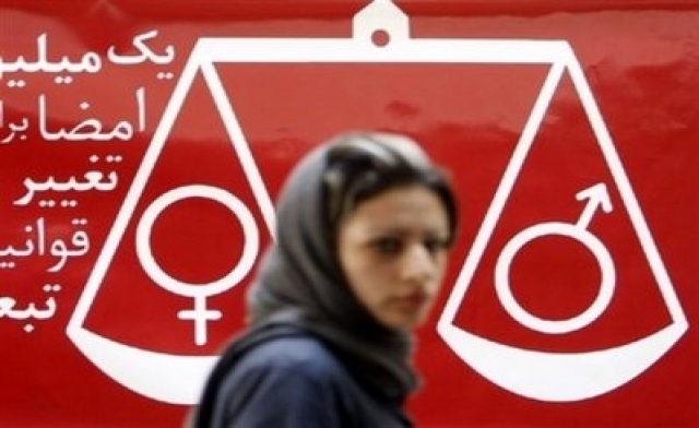 Iran, repressione contro le attiviste per i diritti delle donne