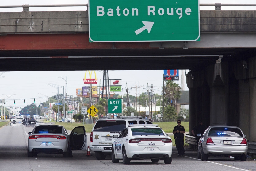 Nuova strage di agenti in Usa, tre uccisi a Baton Rouge