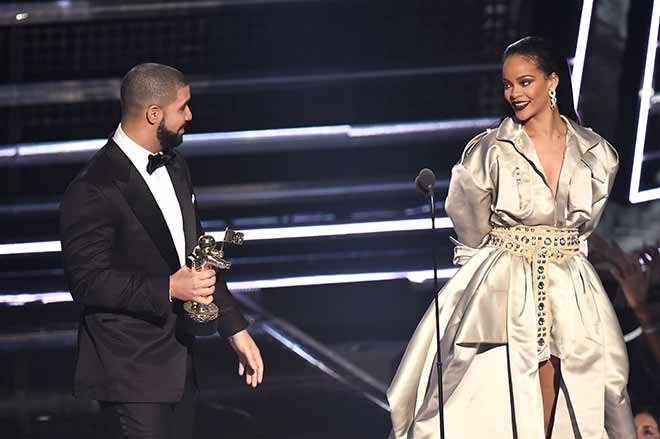 Musica: Rihanna fra i grandi, riceve Vanguard Award