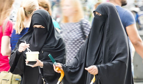 Germania. Guerra al burka, ostacolo all’integrazione