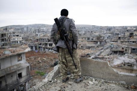 Siria: curdi avanzano ad Hasakeh, ultimatum a filogovernativi