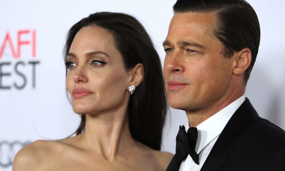 Angelina Jolie e Brad Pitt divorziano dopo soli due anni di matrimonio