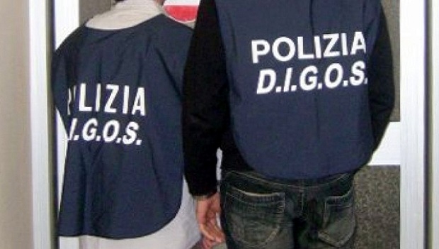 Terrorismo, operazione Digos a Torino: arrestati sette anarchici della Fai