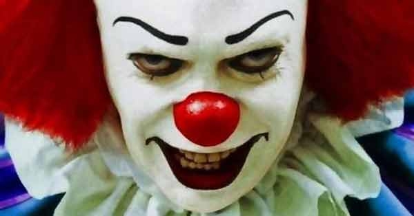 Halloween: sospesa vendita maschere clown