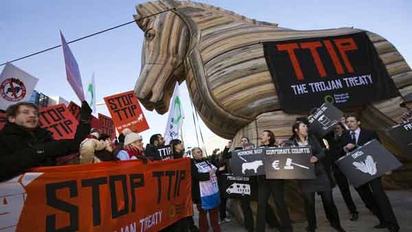 Stop TTIP: “I parlamenti rigettino il cavallo di Troia del TTIP”