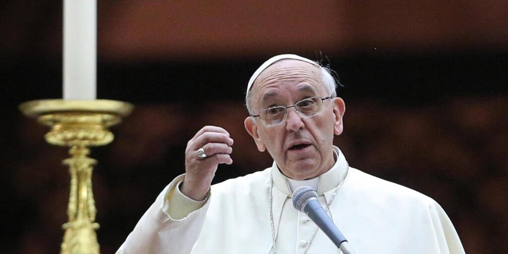 Papa. I preti assolvano dal peccato di aborto