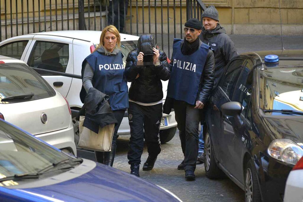 Roma, maxi operazione antidroga tra Italia e America: 15 arresti