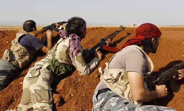 Siria, l’avanzata dei ribelli colpisce l’Isis