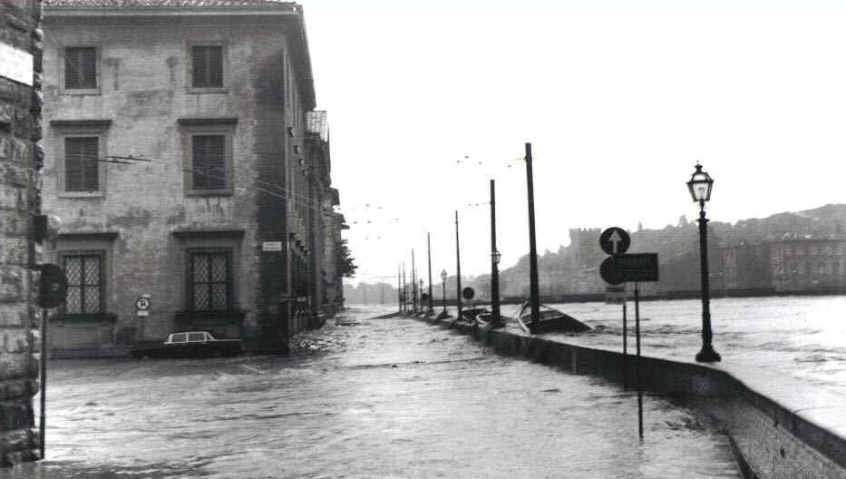 A 50 anni da alluvione Firenze aumenta il rischio idrogeologico