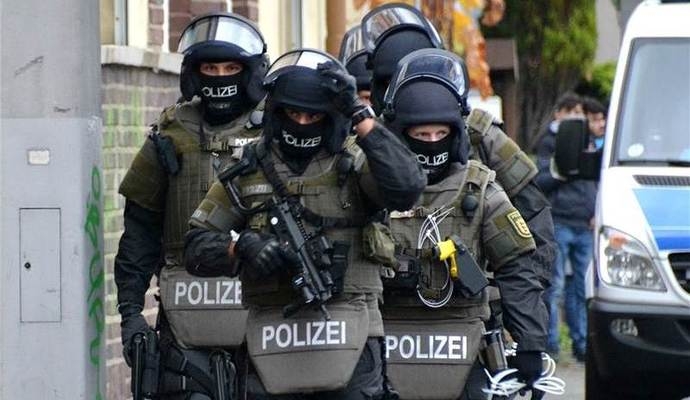Jihadisti pronti ad attacchi chimici in Germania