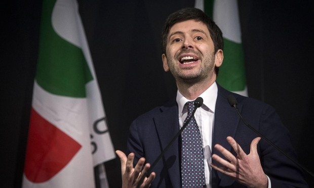 Speranza contro Renzi:  ha diviso il Pd