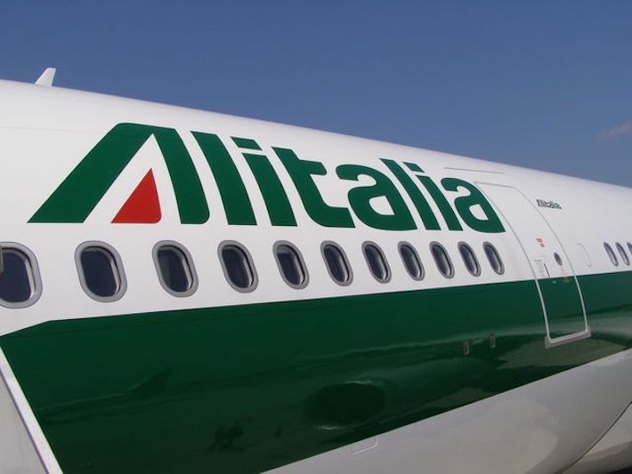Alitalia: sindacati, non si tratta su contratto senza piano