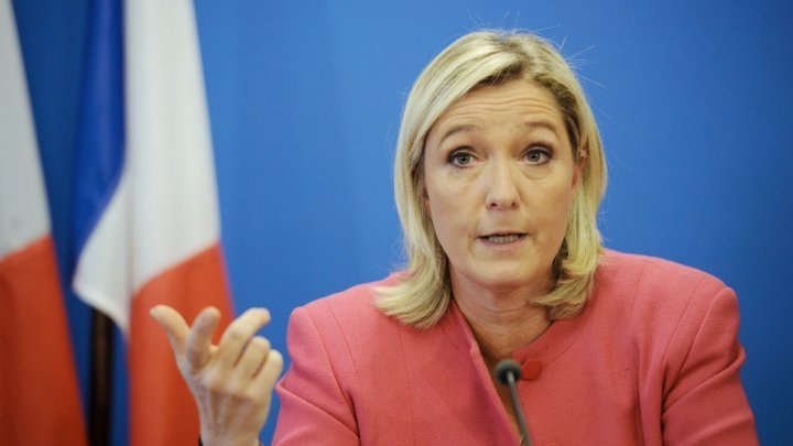 Parlamento UE revoca immunità a Le Pen