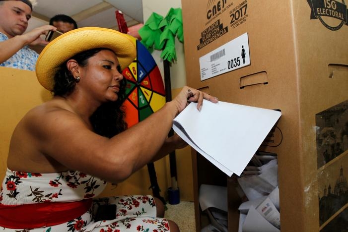 Ecuador al ballottaggio decide se svoltare a destra