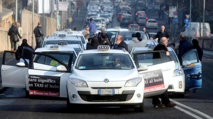 Sciopero taxi, garante chiede a sindaci nominativi per le sanzioni