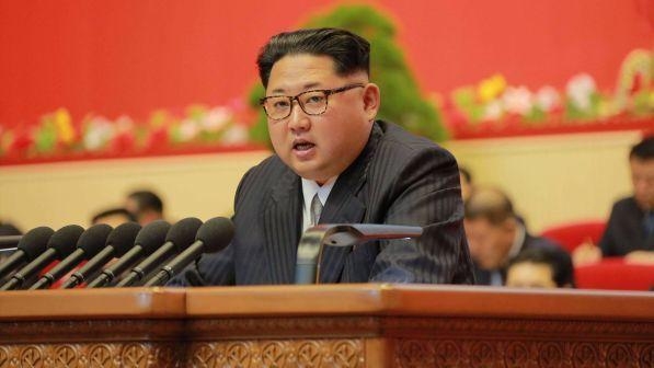 Il monito di Pyongyang: il nuovo missile puo’ portare testata nucleare