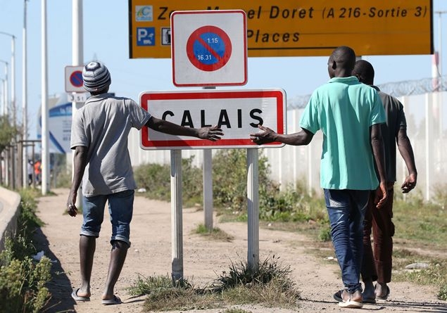 Immigrazione: Francia, Hrw denuncia l’uso di gas urticanti contro i migranti a Calais
