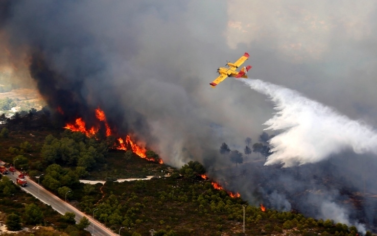 Gli incendi costano al Paese 10mila euro a ettaro