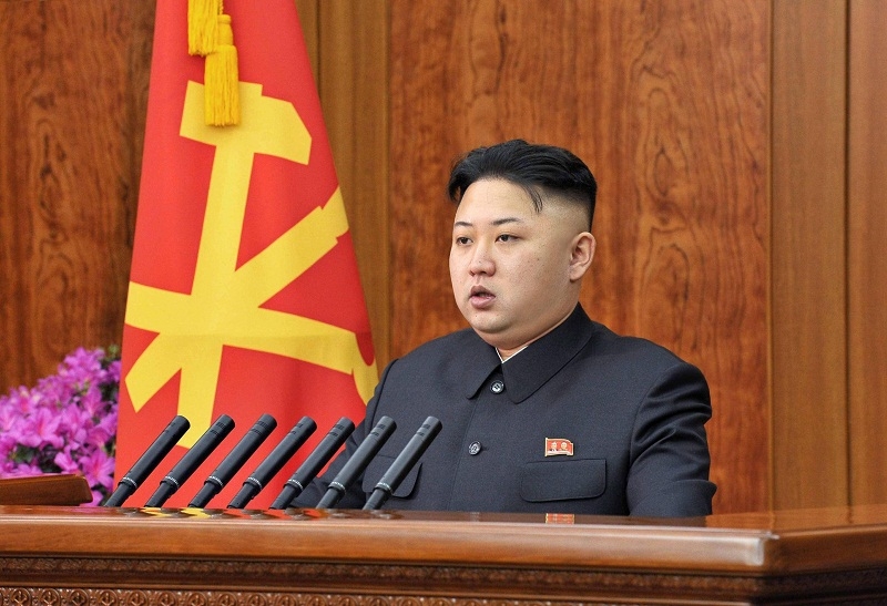 NordCorea: Kim rinvia attacco a Guam, “aspetto mosse Usa”