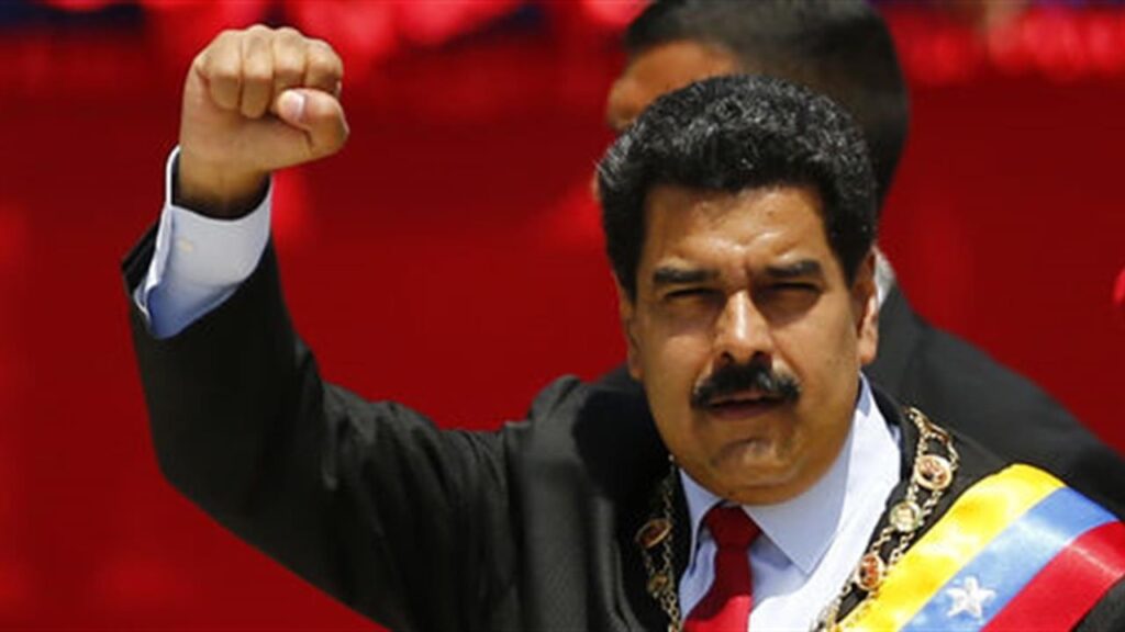 Venezuela, respinto attacco a base militare, caccia agli assalitori