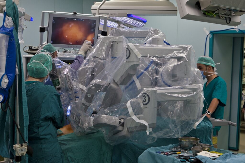 Piccoli ‘robot chirurghi’. Si apre una nuova era contro i tumori