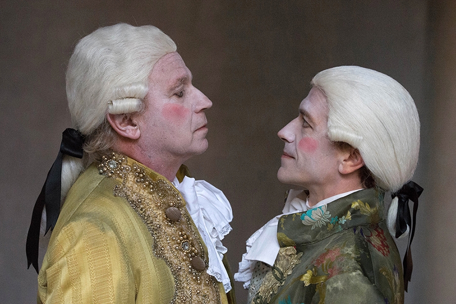 Amadeus: Padre e figlio in scena riproducono l’antica rivalità tra Salieri e Mozart