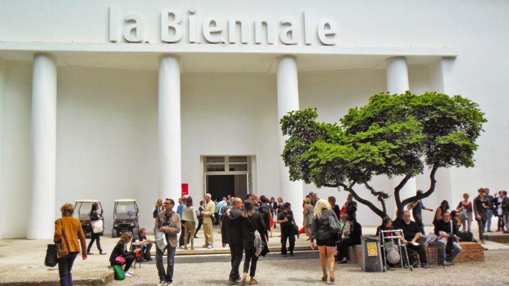 Biennale di Venezia. #IoRestoaCasa. Online archivio storico e attività educational