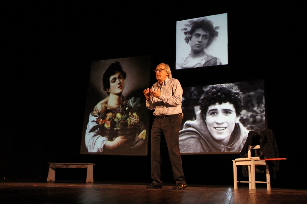 Teatro Olimpico. Affascinante one man show di Vittorio Sgarbi su “Pasolini Caravaggio”