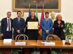 “Energie per Roma”: premiata la giornalista e scrittrice Lisa Di Giovanni